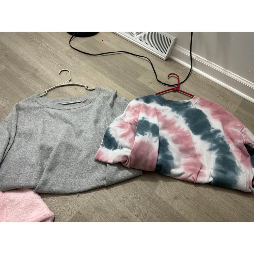 Women's Small Lounge Top Bundle 2 Pc